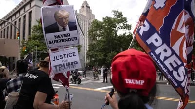 Supporters of former US President Donald Trump outside the Manhattan Criminal Courthouse on May 30. Photographer: Yuki Iwamura/Bloomberg