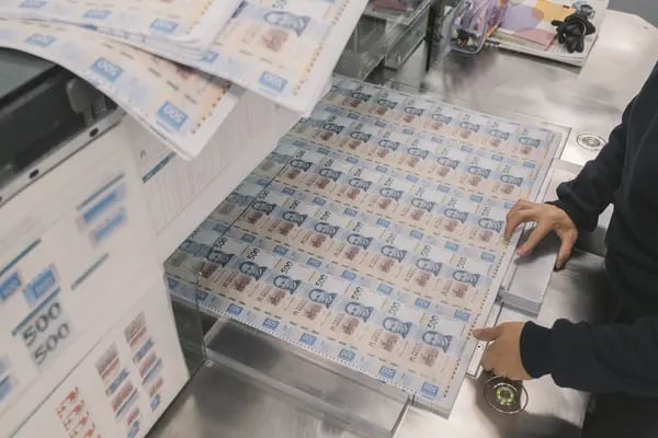 Banknote Printing at the Banxico Facility as Peso Continues to Underperform