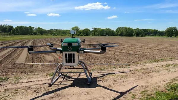 Robots, drones y tractores autónomos marcan el inicio de una nueva era agrícoladfd