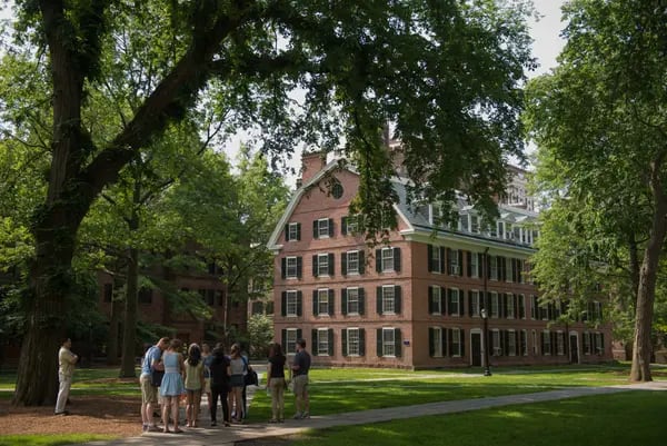 Faça de casa mais de 450 cursos gratuitos de universidades da Ivy League -  Guia do Estudante