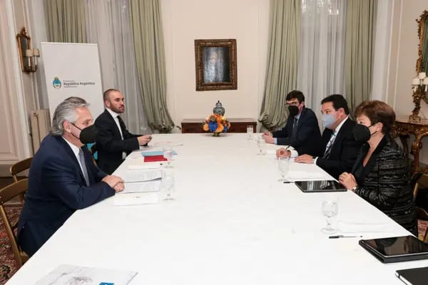 El Presidente argentino mantuvo una reunión de trabajo con la titular del FMI, Kristalina Georgieva