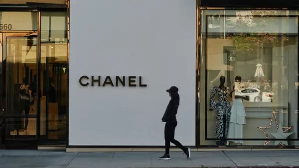 Família dona da Chanel recebe US$ 12,4 bilhões em dividendos e eleva fortuna em 19%dfd