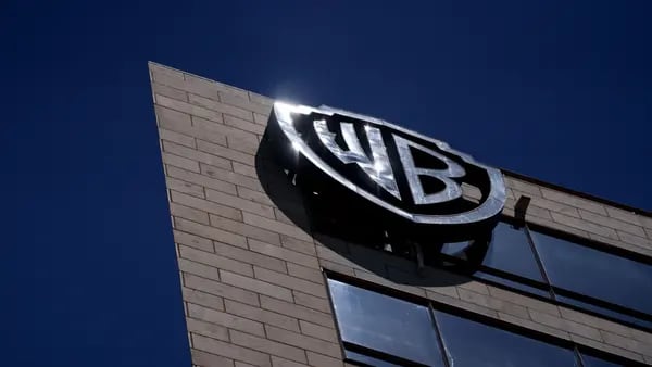 ¿Se acerca un gigante mediático? Warner Bros. negocia fusión con Paramount Globaldfd