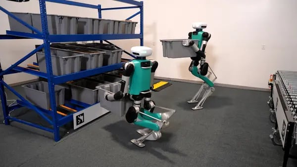 Amazon estrena un robot Digit en sus almacenesFuente: Agility Robotics Inc.