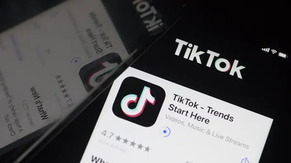TikTok prueba una función clon de Snapchat e Instagram:  historias que desaparecendfd