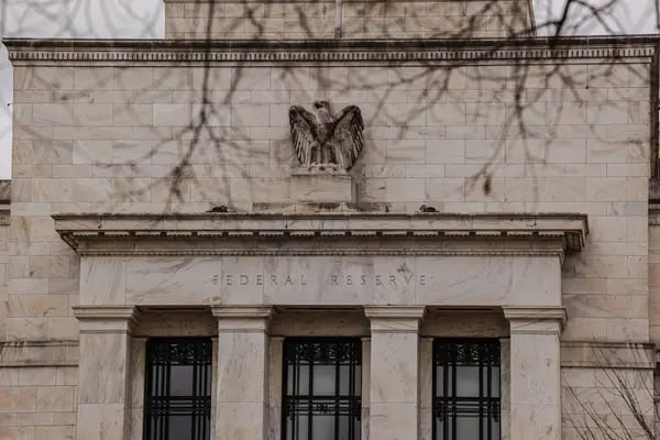 La Reserva Federal subió las tasas de interés en 2022 y 2023 en un intento de frenar la galopante inflación, y los ha mantenido en el nivel más alto en más de dos décadas desde julio.
