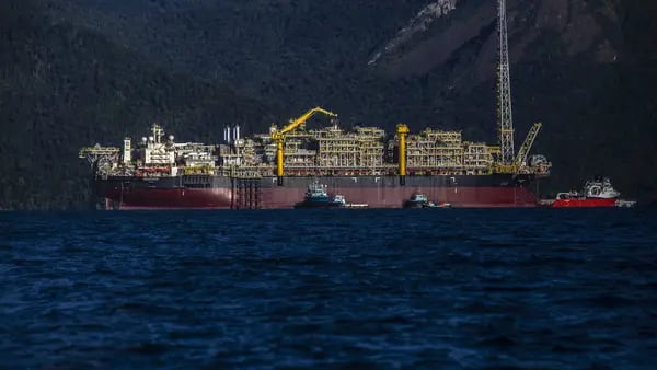 Corrida por novas reservas de petróleo em LatAm leva a investimento recordedfd