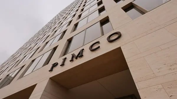 El fondo Pimco se retira de veinte hoteles con US$240 millones en deudadfd