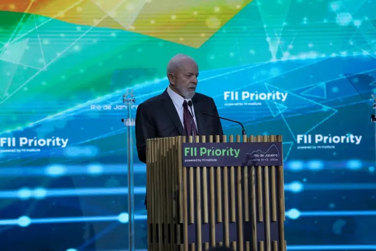 O presidente Luiz Inácio Lula da Silva, em discurso no evento FII Prioritydfd