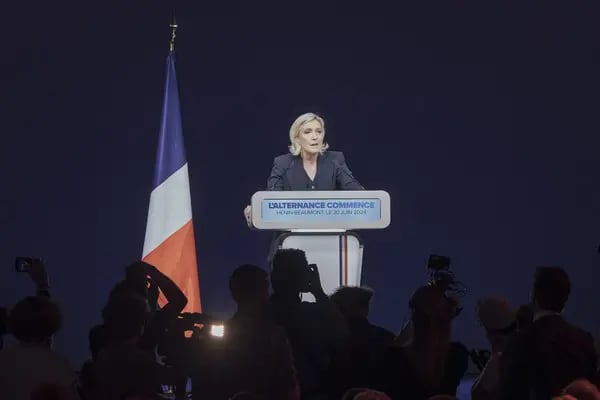 Marine Le Pen, líder do partido Reunião Nacional, após a vitória no primeiro turno das eleições legislativas na França (Foto: Cyril Marcilhacy/Bloomberg)