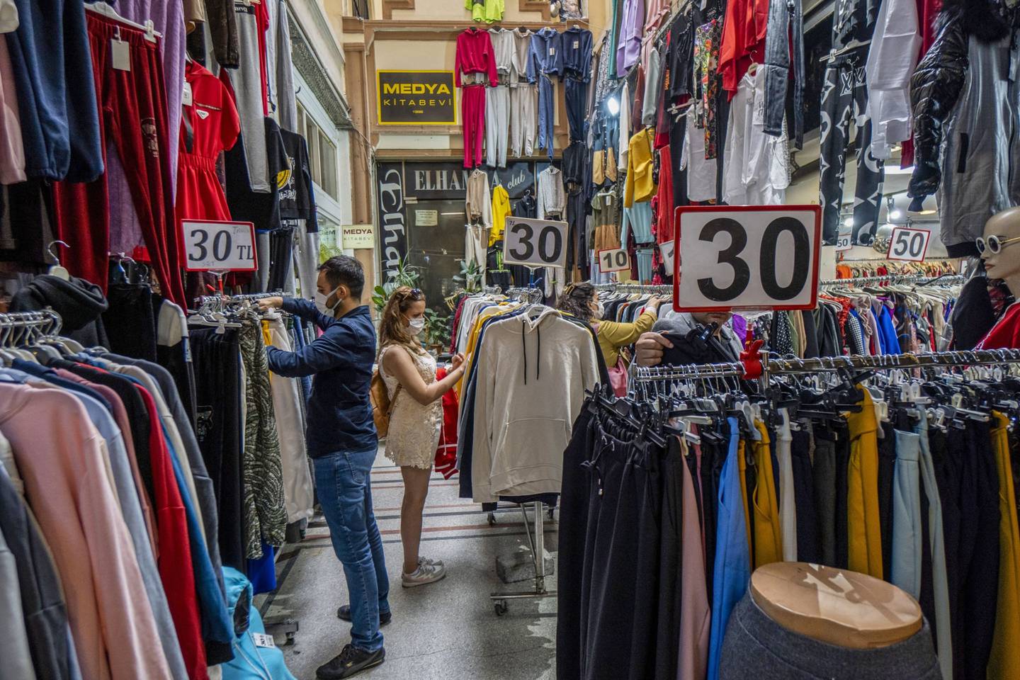 mercado ropa usada en Centroamérica tiene un futuro prometedor