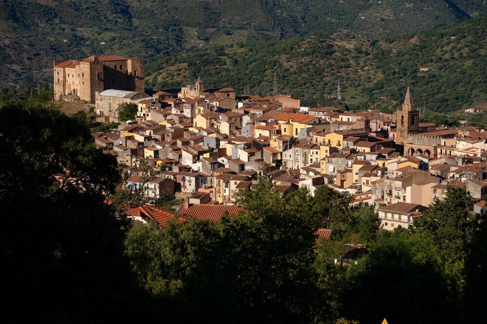 Uma aldeia medieval em Cefalu, uma província ao norte de Sicília, onde a série gravou algumas cenas para a segunda temporada (Foto: Tullio Puglia/Bloomberg)