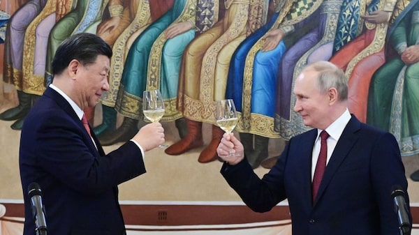 China y Rusia deben unirse y oponerse a injerencias extranjeras: mensaje de Xi a Putin