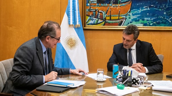 Más emisión: Gobierno argentino cubrió pagos a bonistas con otro giro del BCRA