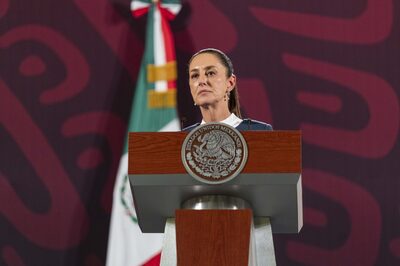 Claudia Sheinbaum, presidenta electa de México, durante su primer conferencia de prensa tras reunirse con AMLO en Palacio Nacional el 10 de junio de 2024.