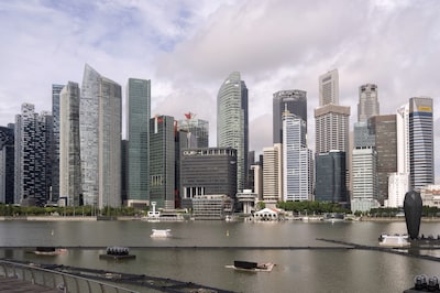 Las personas adineradas de la ciudad de Singapur prefieren ser más discretos, donde las ventas de apartamentos, vehículos y relojes, entre otros han descendido.