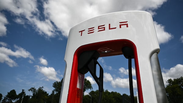 Tesla: após rali de US$ 200 bi, analistas alertam que queda pode estar próxima