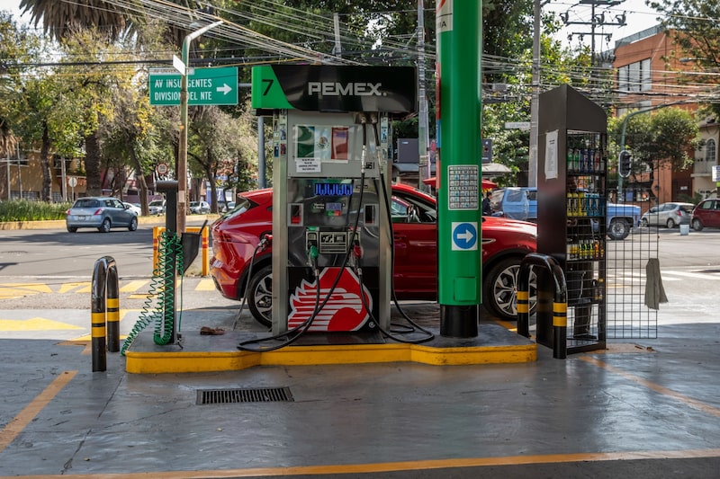 Gasoline in Mexico would cost $34.12 per liter without the application of the fiscal stimulus