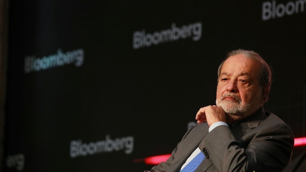 América Móvil, de Carlos Slim, inicia acuerdo global de bonos en pesos