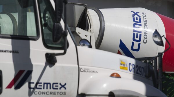 Cemex ve probable obtener pronto grado de inversión tras mejor perspectiva de Fitch