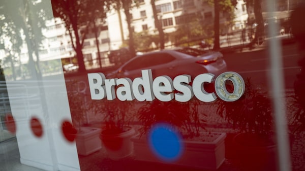 Bradesco apresenta sinais mistos em primeiro resultado trimestral com novo CEO
