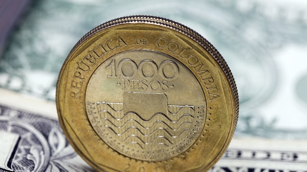 Dólar en Colombia: ¿por qué fallaron los pronósticos y qué tan sobrevalorado está?