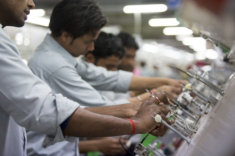 Reducción en la jornada laboral en Colombia desde julio: beneficios y riesgos