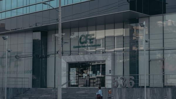 Mexico’s CFE Restructures Debt to Use Savings to Meet Demand from Nearshoring
