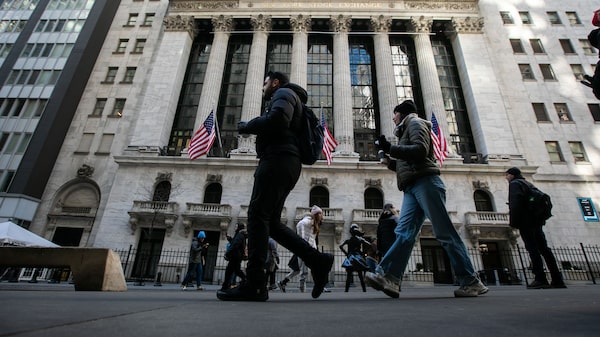 Furor por acciones tech obliga a elevar previsiones para índices de Wall Street