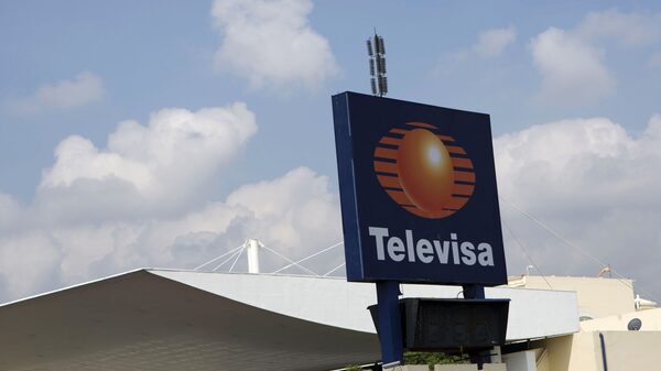 Televisa aprovecha apreciación del peso mexicano para liquidar bono en dólares