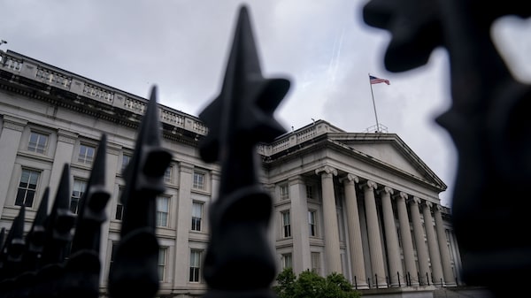 La Reserva Federal aún podría subir las tasas de interés en 2024, advierte Pimco