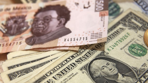 Peso mexicano se depreciará por elecciones y retos de nearshoring en 2024: Commerzbank