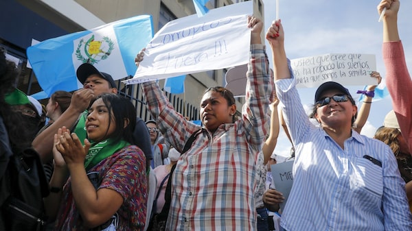 Guatemala: jueces señalados de corrupción por EE.UU. vuelven a allanar ente electoral