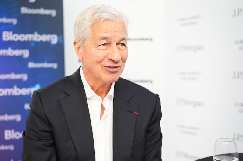 CEO de JPMorgan advierte que aún hay “muchas fuerzas inflacionarias por delante”