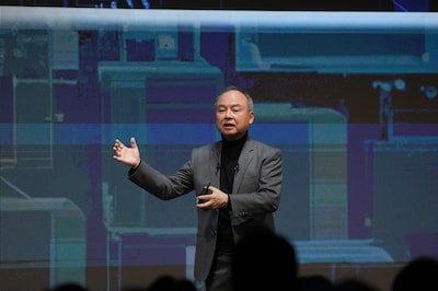 Masayoshi Son habla en el Evento Mundial de SoftBank