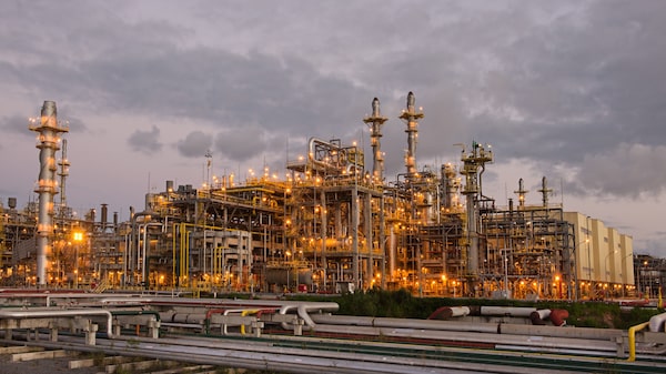 Petrobras to Resume Multibillion-Dollar Refinery Expansion, But Project Faces Hurdles 