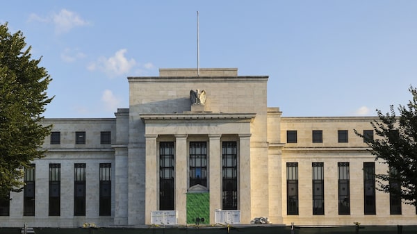 Fed vio riesgo “significativo” de inflación que podría ameritar más alzas de tasas